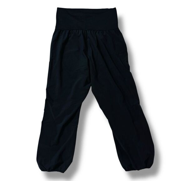Lululemon Astro Baggy Capri Pants Size 8 Black Yoga Lounge Cropped Pants - Picture 2 of 10